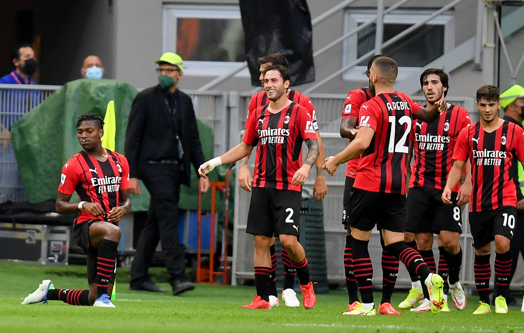 跟队：队内第二高薪+年龄超30岁，恰20续约可能成为问题（队记者：30+且队内第二高薪，恰20续约恐生变）