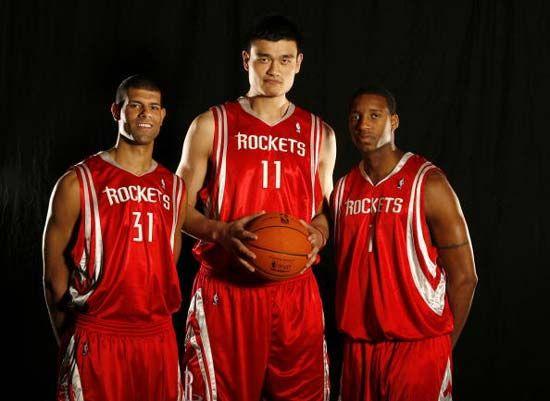 火箭哈登连续三场得分30+（哈登为火箭已连砍三场30+得分）