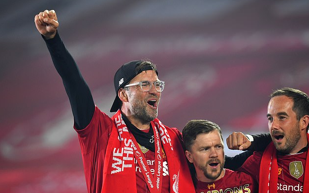 NBA杯战报：卡斯尔30分10板6助，马刺132-119击败湖人